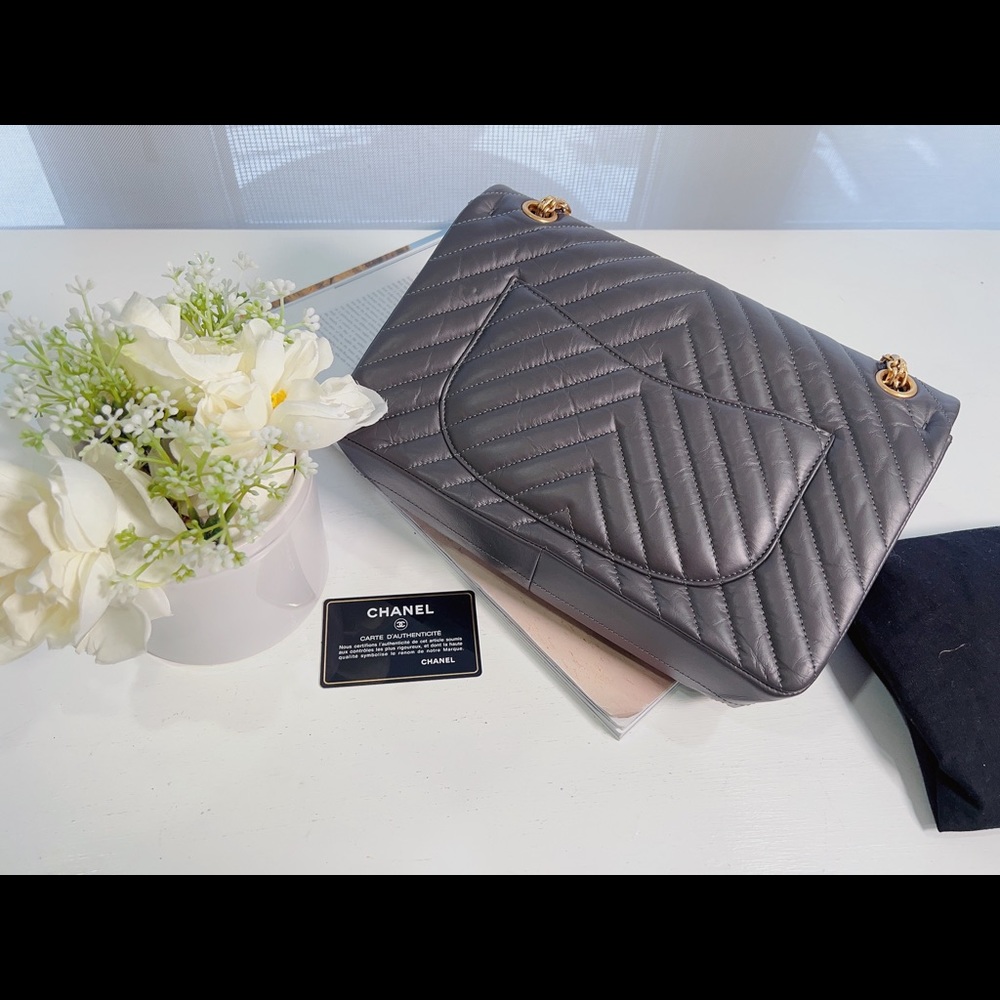 Chanel 226 Reissue Dark Grey Double Flap - Picture 2 of 10
